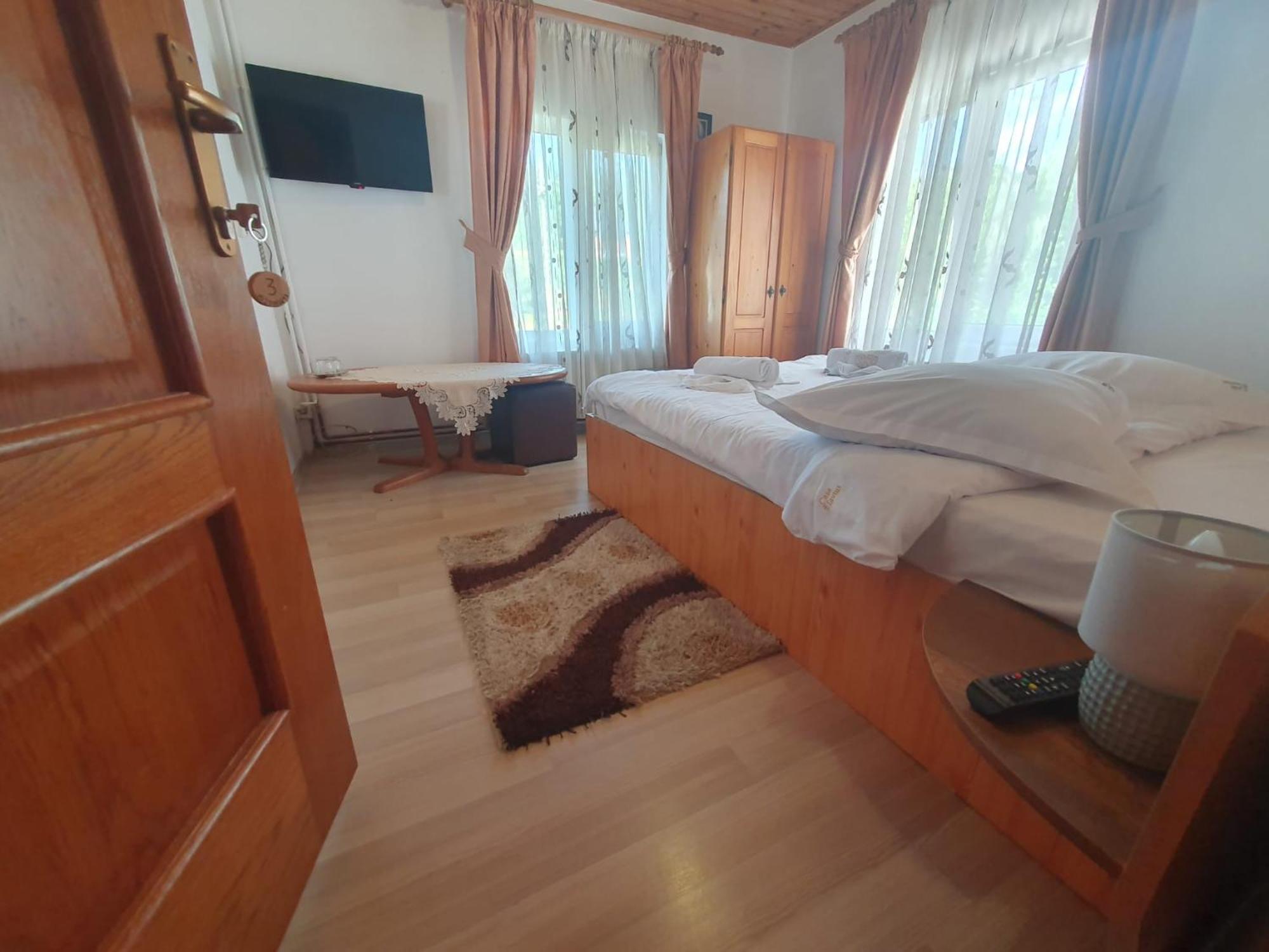 Hotel Casa Flavius à Bran  Extérieur photo
